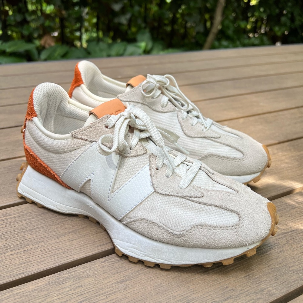 New Balance 327 shoes